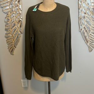 Lety and Me josey elbow patch pullover. nWT